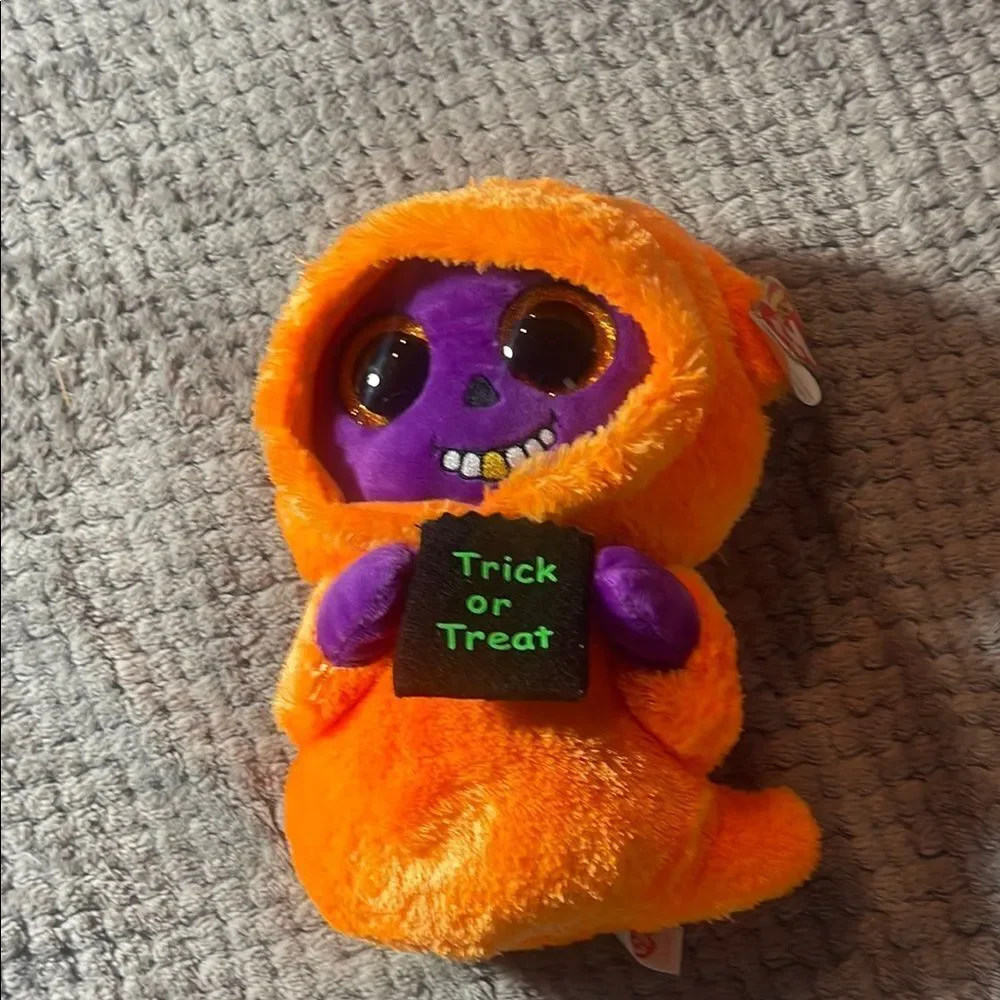 NWT TY beanie boos trick-or-treat beanie baby